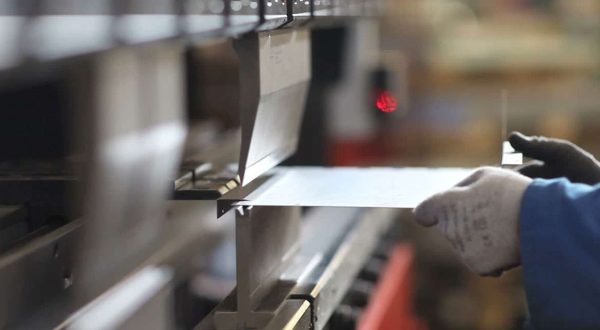 Bending a plate through Cnc bending Machine